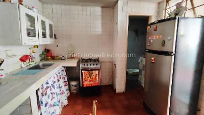 Casa de 5 alcobas en venta en La Salle, Bucaramanga, 260 m² · foto 4 de 12