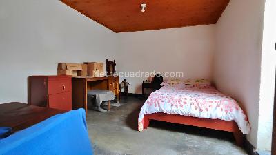 Casa de 5 alcobas en venta en La Salle, Bucaramanga, 260 m² · foto 7 de 12