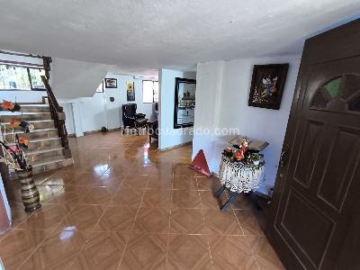 Casa de 5 alcobas en venta en Ruitoque Alto, Floridablanca · foto 2 de 20