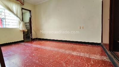 Casa de 5 alcobas en venta en San Alonso, Bucaramanga, 550 m² · foto 10 de 24