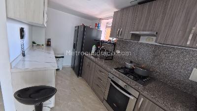 Apartamento de 3 alcobas en venta en Sotomayor, Bucaramanga, 89 m² · foto 3 de 17