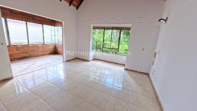 Casa de 4 alcobas en venta en Lagos Del Cacique, Bucaramanga, 250 m² · foto 4 de 20