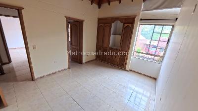 Casa de 4 alcobas en venta en Lagos Del Cacique, Bucaramanga, 250 m² · foto 9 de 20
