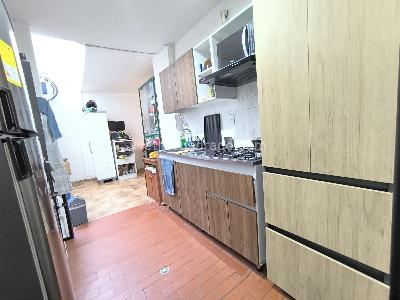 Casa de 5 alcobas en venta en Conucos, Bucaramanga, 118 m² · foto 3 de 17
