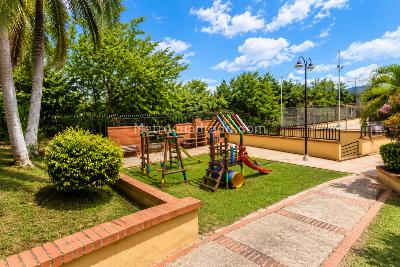 Casa de 4 alcobas en venta en Cañaveral, Floridablanca, 227 m² · foto 9 de 14