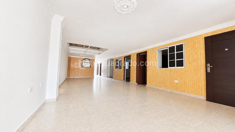 Apartment in Bucaramanga, Nuevo Sotomayor, Comuna Cabecera del Llano - View 3