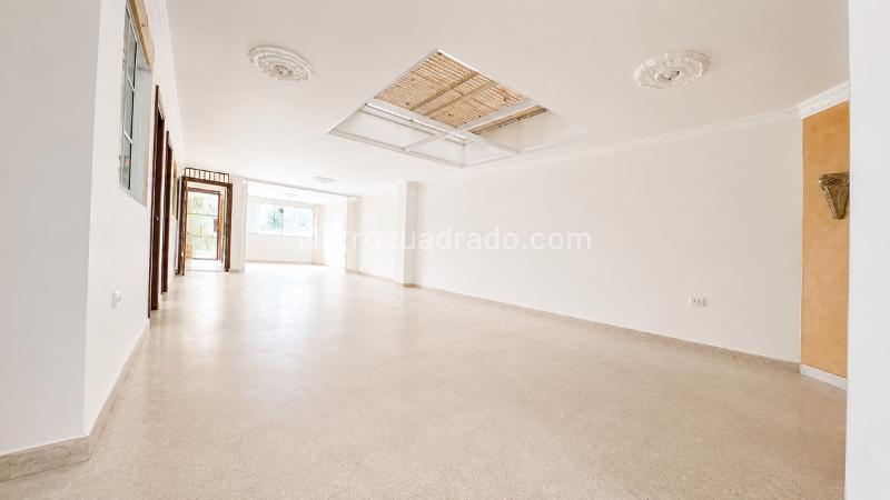 Apartment in Bucaramanga, Nuevo Sotomayor, Comuna Cabecera del Llano - View 4