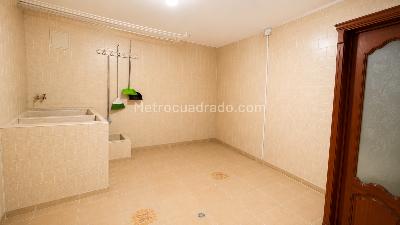 Apartamento de 5 alcobas en venta en Cabecera Del Llano, Bucaramanga, 200 m² · foto 16 de 20