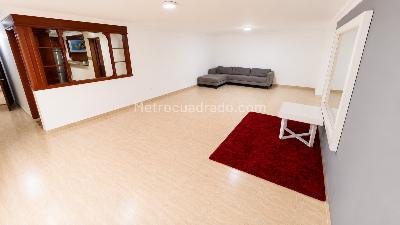 Apartamento de 5 alcobas en venta en Cabecera Del Llano, Bucaramanga, 200 m² · foto 2 de 20