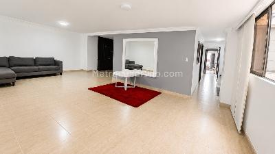 Apartamento de 5 alcobas en venta en Cabecera Del Llano, Bucaramanga, 200 m² · foto 3 de 20