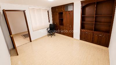 Apartamento de 5 alcobas en venta en Cabecera Del Llano, Bucaramanga, 200 m² · foto 9 de 20