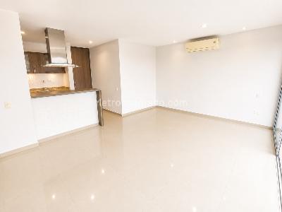 Apartamento de 3 alcobas en venta en Cañaveral, Floridablanca, 98 m² · foto 2 de 19