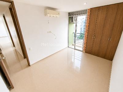Apartamento de 3 alcobas en venta en Cañaveral, Floridablanca, 98 m² · foto 10 de 19