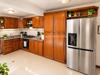 Casa de 3 alcobas en venta en Comuna 16 Lagos Del Cacique Lagos Del Cacique, Bucaramanga, 144 m² · foto 2 de 17
