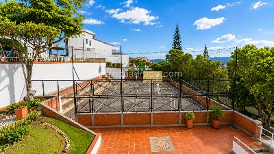 Casa de 3 alcobas en venta en Comuna 16 Lagos Del Cacique Lagos Del Cacique, Bucaramanga, 190 m² · foto 17 de 24