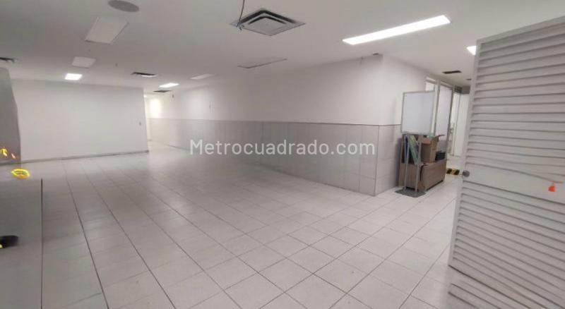 Local Comercial en Arriendo, CHAPINERO CENTRAL, Bogotá D.C. - Más