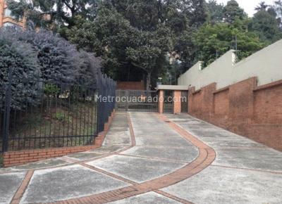 Apartamento de 5 alcobas en venta en Niza, Bogotá, 487 m² · foto 3 de 20
