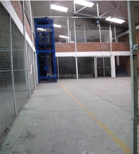 Bodega en Arriendo, PUENTE ARANDA, Bogotá D.C. - Más