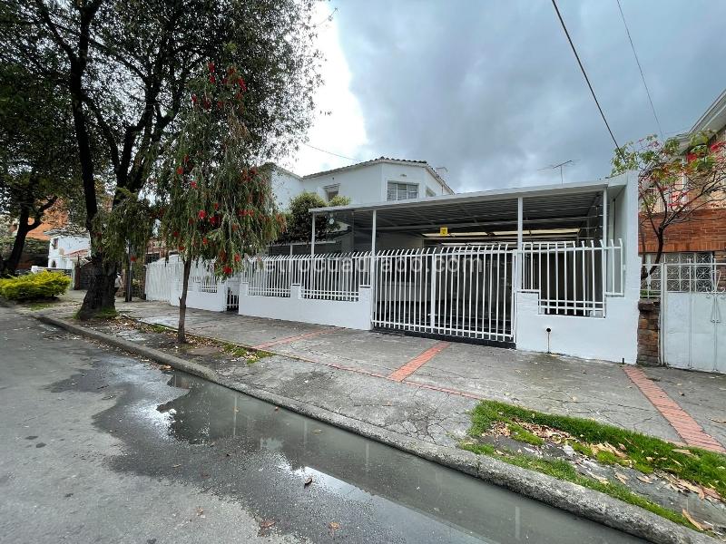 Local Comercial en Arriendo, LA PORCINCULA, Bogotá D.C. - Más