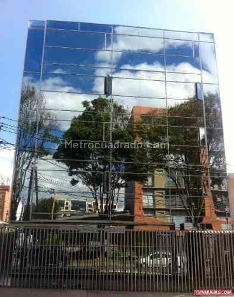 Edificio de Oficinas en Arriendo, SANTA BARBARA, Bogotá D.C. - Más