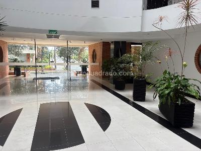 Apartamento en venta en Santa Barbara, Bogotá · foto 2 de 18