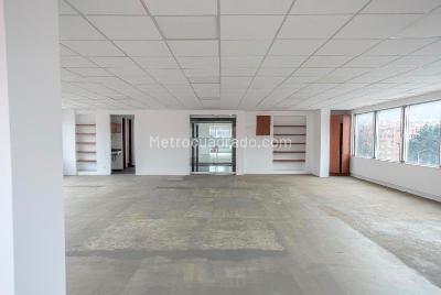 Office for rent in CHICO NORTE, Bogotá