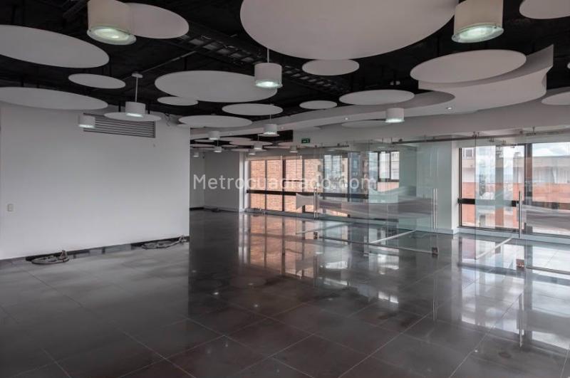 Oficina en Arriendo, QUINTA CAMACHO, Bogotá D.C. - Vista 3