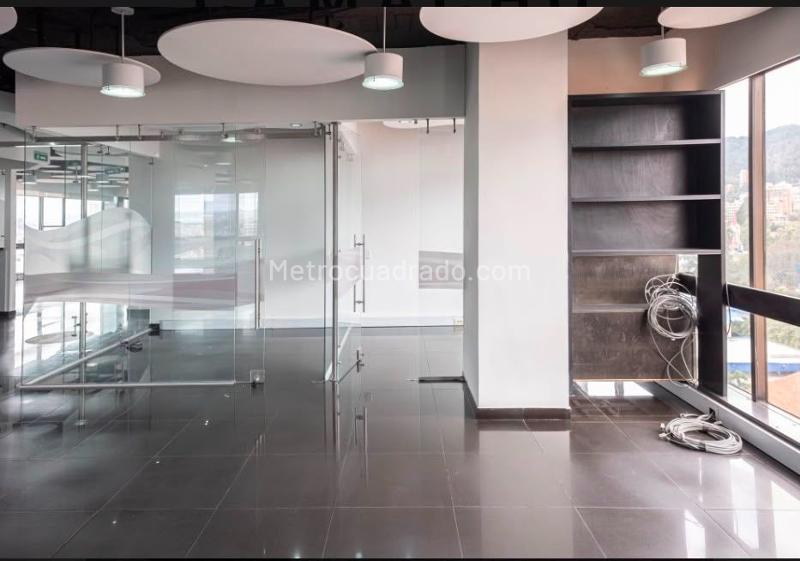 Oficina en Arriendo, QUINTA CAMACHO, Bogotá D.C. - Más