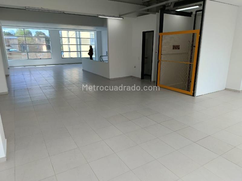 Bodega en Venta, PRADO PINZON, Bogotá D.C. - Más