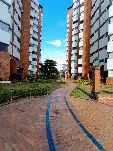 Apartamento de 4 alcobas en venta en Quintas De Don Simon, Cali, 170 m² · foto 17 de 18