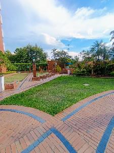 Apartamento de 4 alcobas en venta en Quintas De Don Simon, Cali, 170 m² · foto 4 de 18