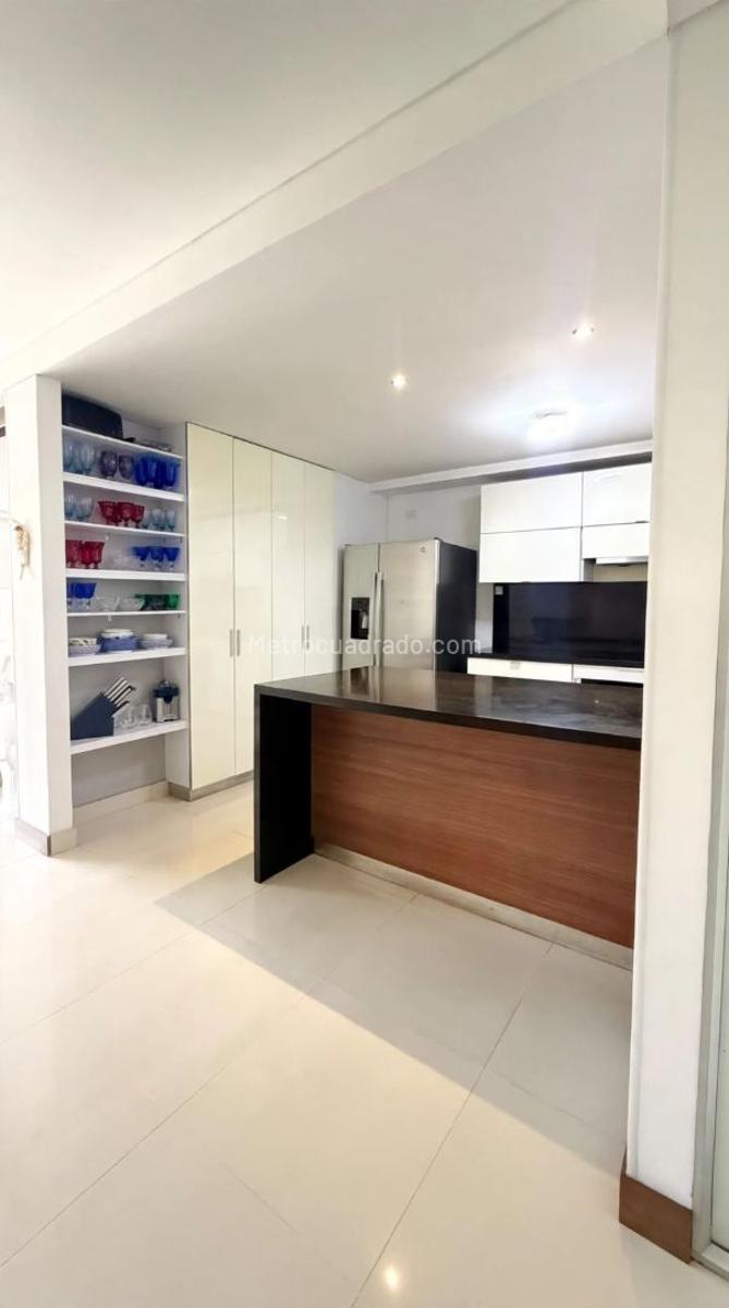 Apartamento de 2 habitaciones en venta en Arboleda, Cali — imagen 1 de 14