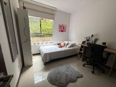 Apartamento en venta en Menga, Cali · foto 9 de 12