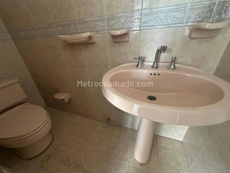 Apartamento Dúplex de 3 Alcobas en Calasanz - 7