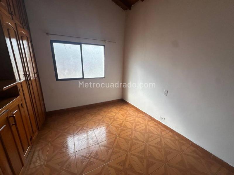Apartamento Dúplex de 3 Alcobas en Calasanz - 8