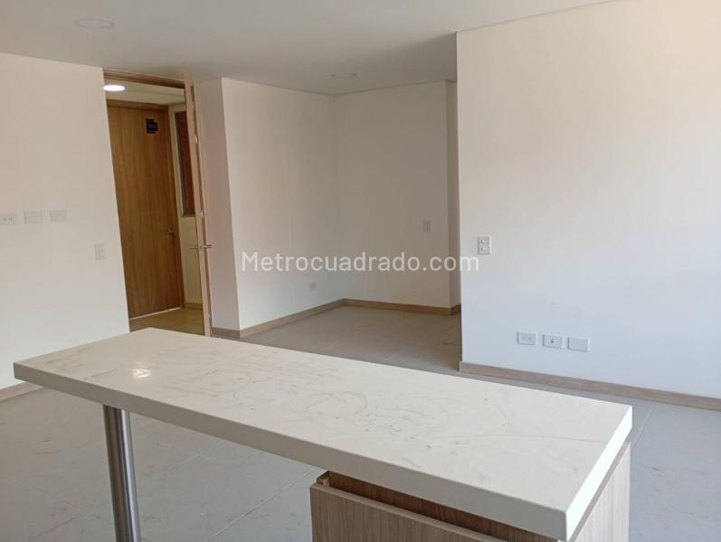 New 3BR Apartment with Balcony in Santa Ana (Bello) - 6