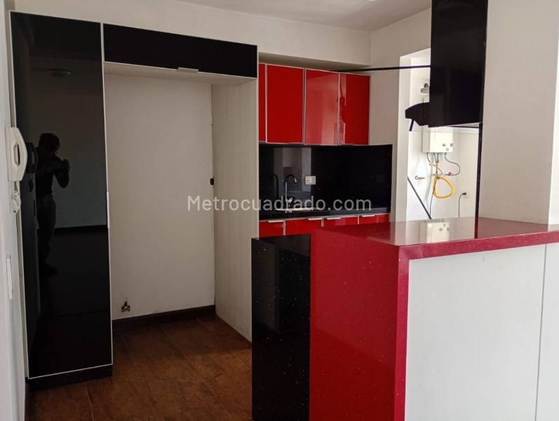 Piso – Sabaneta, San Isidro - Más