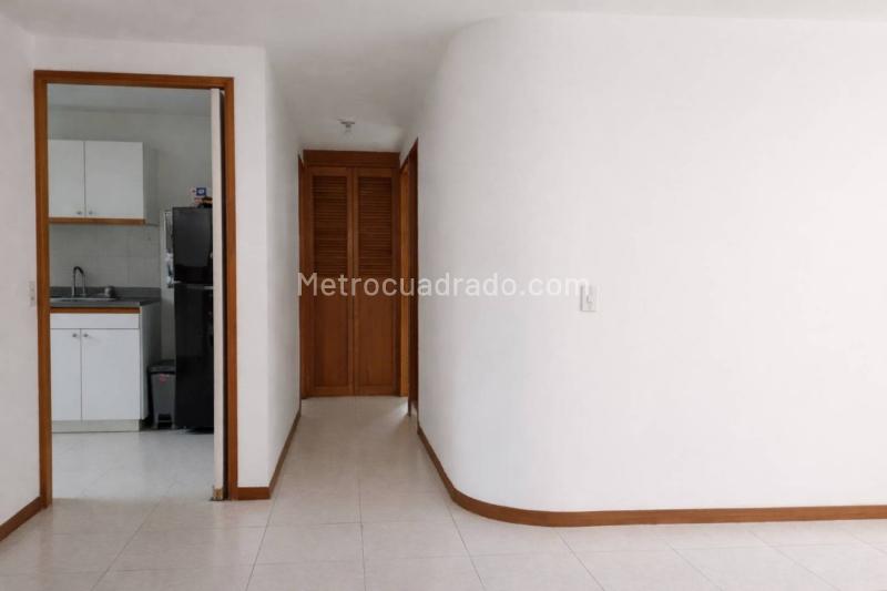 Apartamento en Arriendo de 2 Alcobas en Medellín (74 m²) - 4