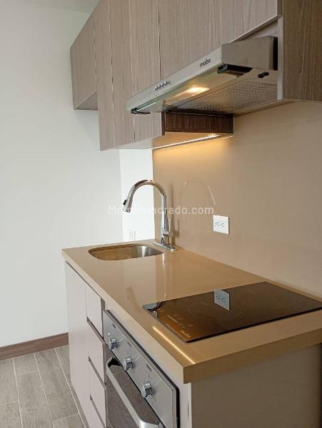 1BR Exclusive Senior Apartment with 2 Baths in Poblado Altos del Poblado