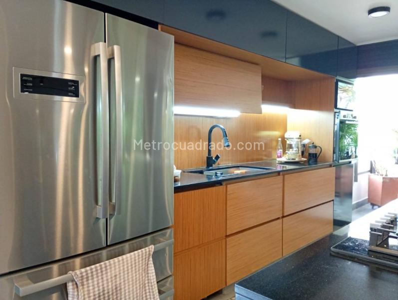 Exclusive 3BR Apartment in Parque Poblado - 2