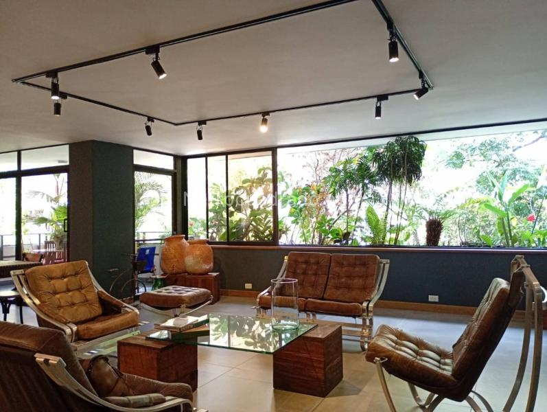 Exclusive 3BR Apartment in Parque Poblado - 5