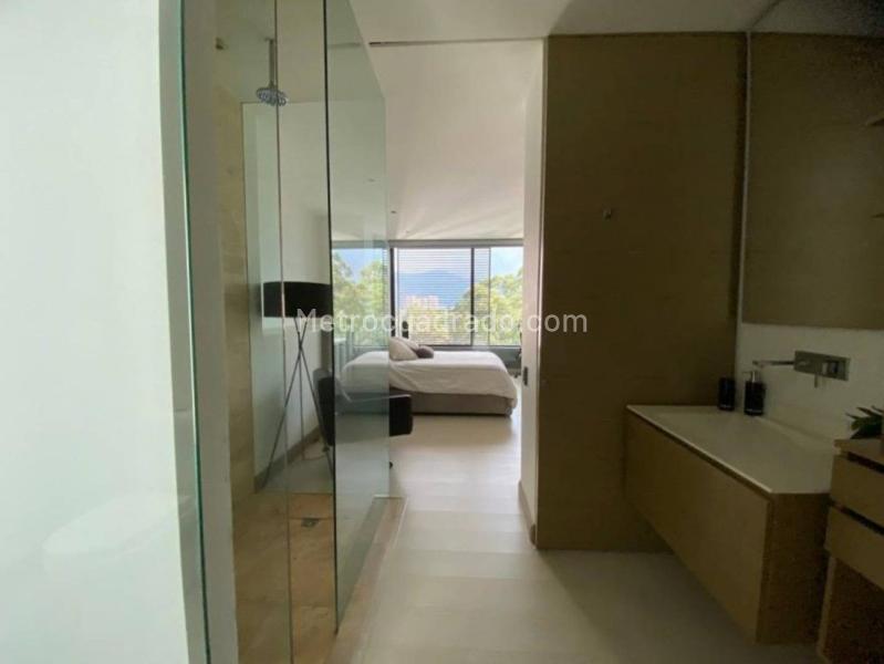 Apartamento de 1 Alcoba de Lujo con Diseño Moderno en El Poblado - 4