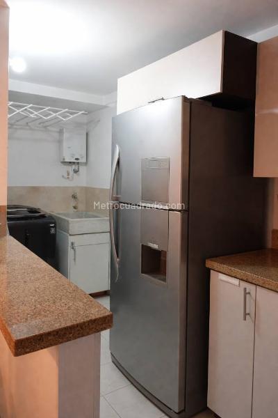 Apartamento Exclusivo de 3 Alcobas con Balcón en Medellín - 3
