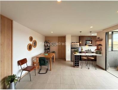 Apartamento de 3 alcobas en venta en El Porvenir, Rionegro, 80 m² · foto 3 de 12