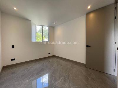 Apartamento de 2 alcobas en venta en Sabaneta, Sabaneta, 74 m² · foto 13 de 19