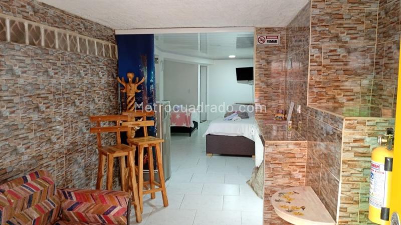 1BR Apartment in Centro (57 m²) - 3