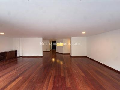 Apartamento en arriendo en Poblado, Medellín · foto 7 de 20