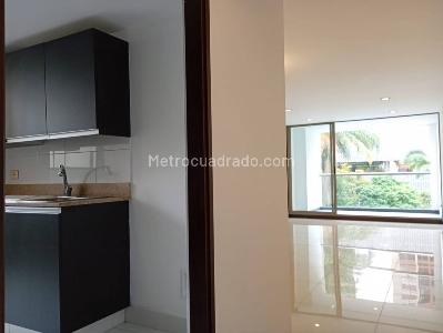 Apartamento de 2 alcobas en venta en El Poblado, Medellín, 90 m² · foto 5 de 20