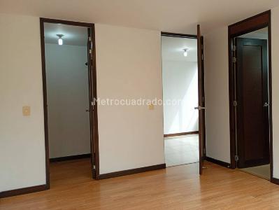 Apartamento de 2 alcobas en venta en El Poblado, Medellín, 90 m² · foto 16 de 20