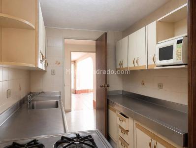 Apartamento de 5 alcobas en venta en Laureles, Medellín, 252 m² · foto 2 de 20